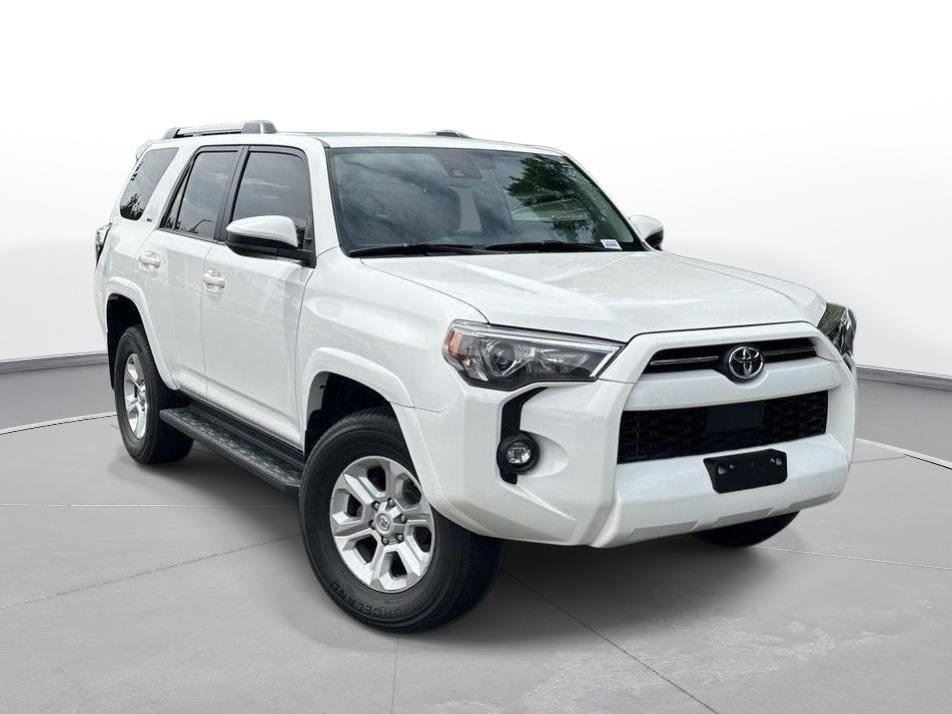 Used 2021 Toyota 4Runner SR5 AWD/4WD image 4