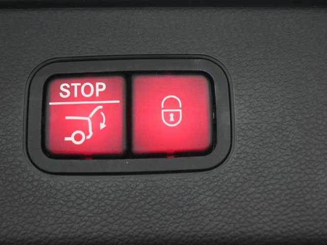 Used 2018 Mercedes-Benz GLC 300 image 25