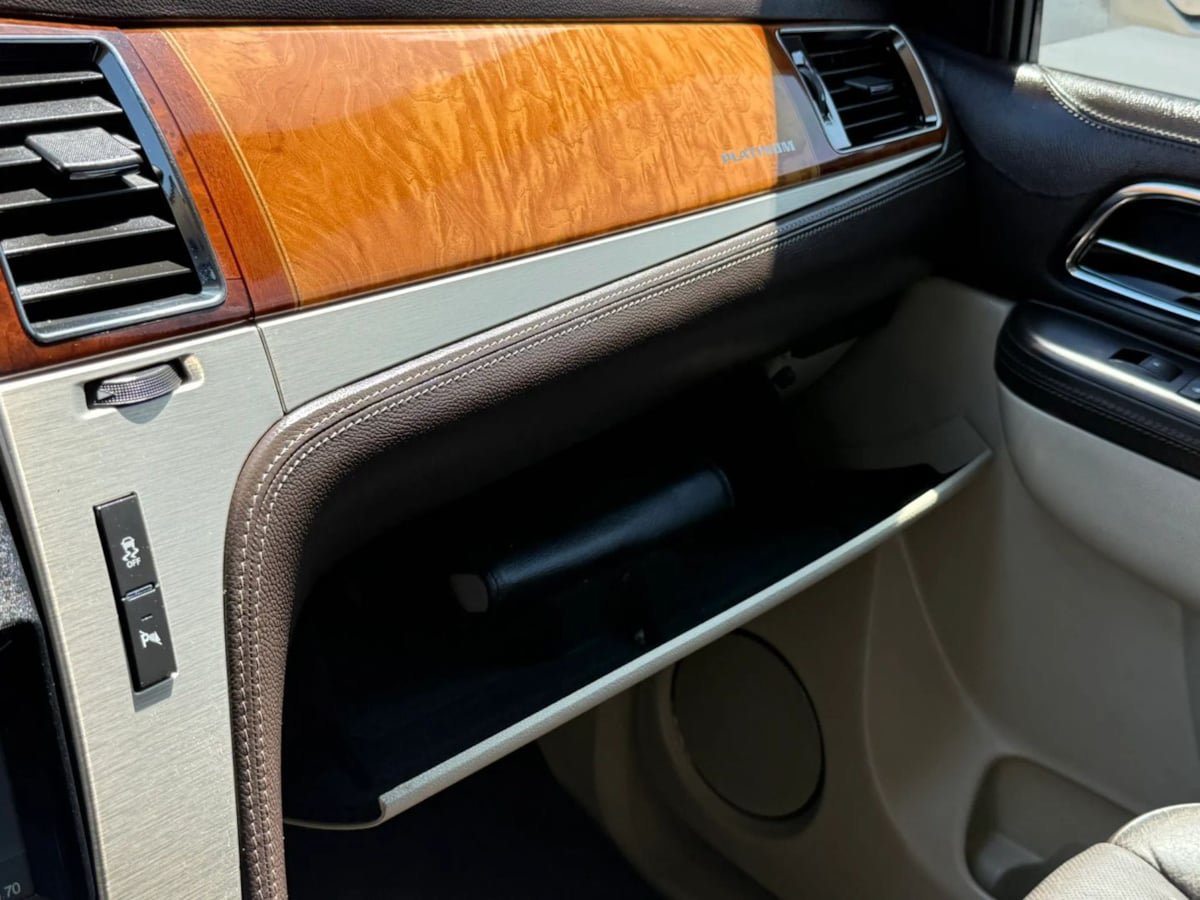 Used 2013 Cadillac Escalade Platinum AWD/4WD image 62