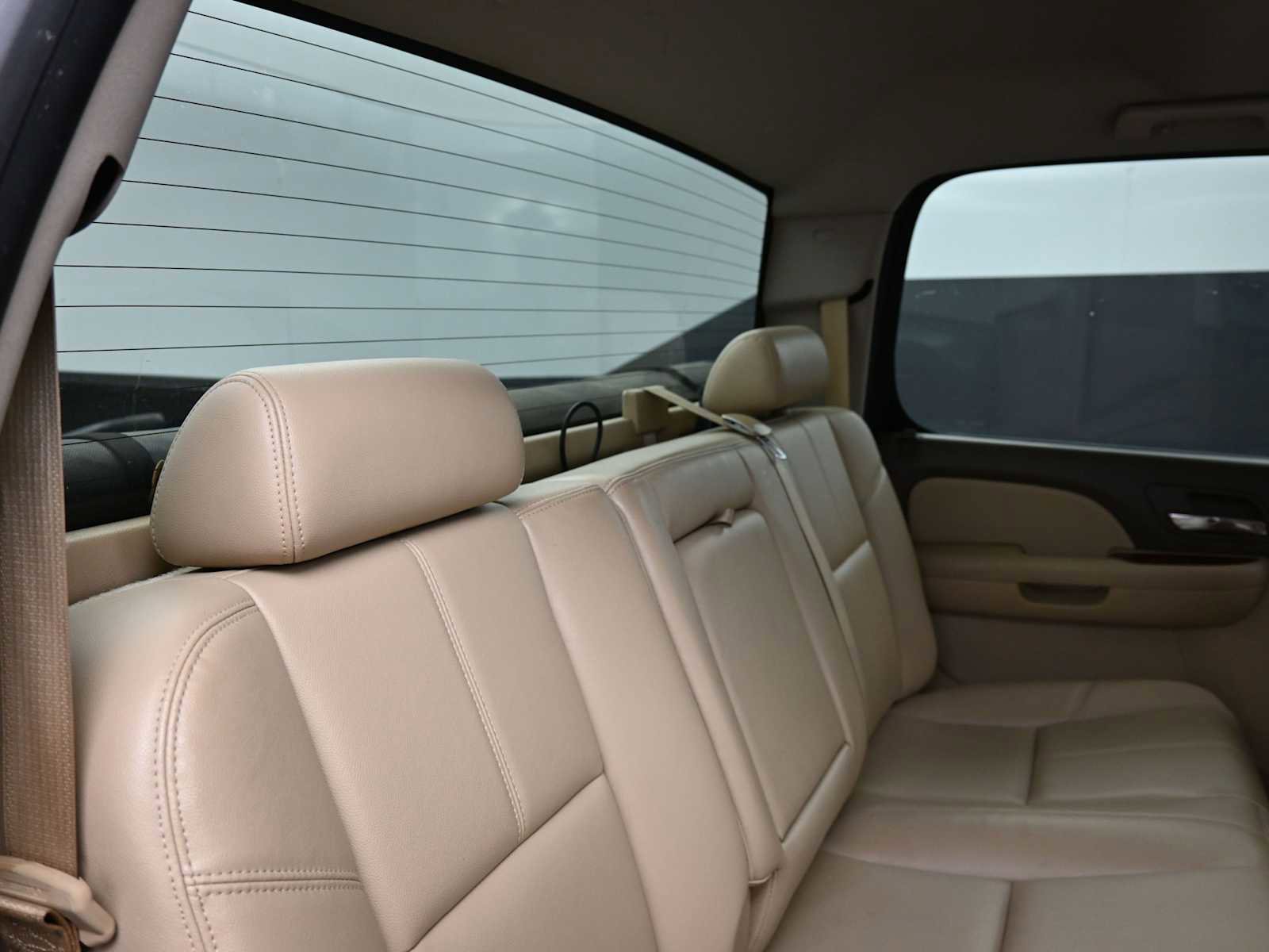 Used 2012 Chevrolet Silverado 3500 LTZ image 26