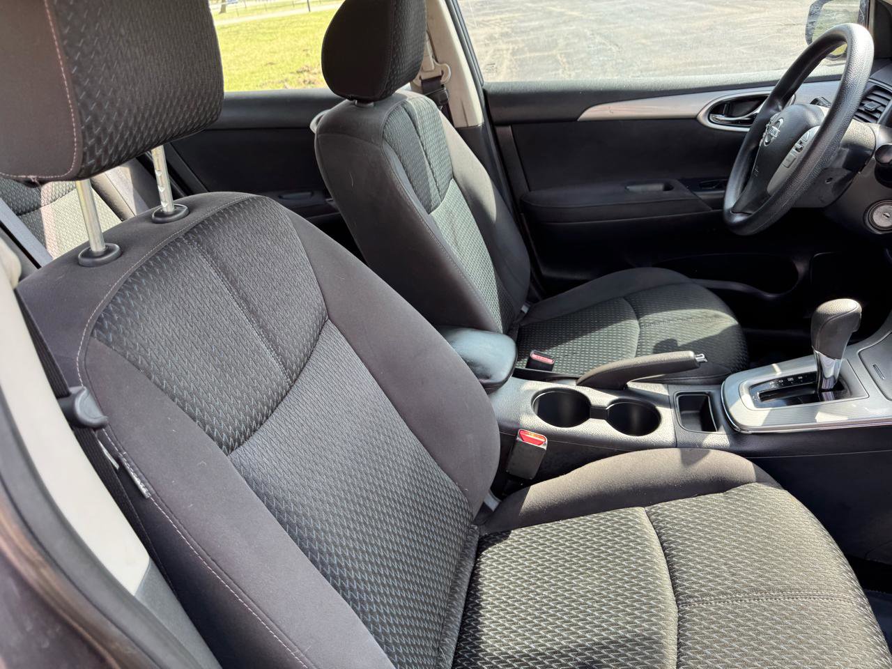 Used 2013 Nissan Sentra SR w/ Electronics Pkg image 34