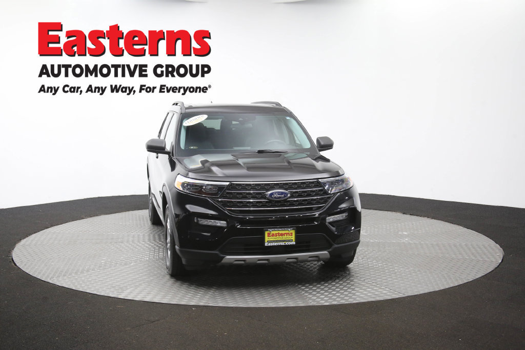 Used 2022 Ford Explorer XLT w/ Equipment Group 202A AWD/4WD image 47
