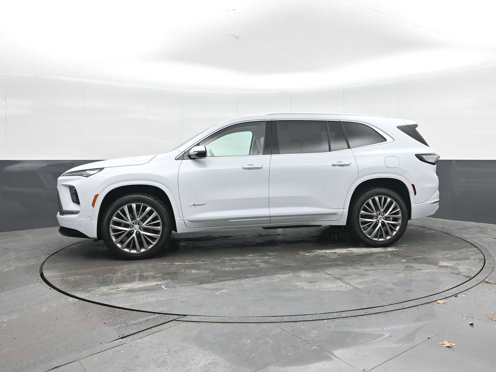 New 2026 Buick Enclave Avenir w/ Super Cruise Package image 4