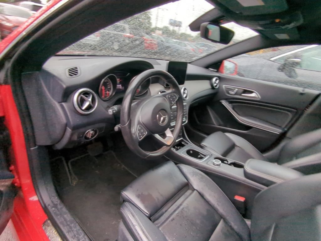 Used 2018 Mercedes-Benz CLA 250 4MATIC image 7