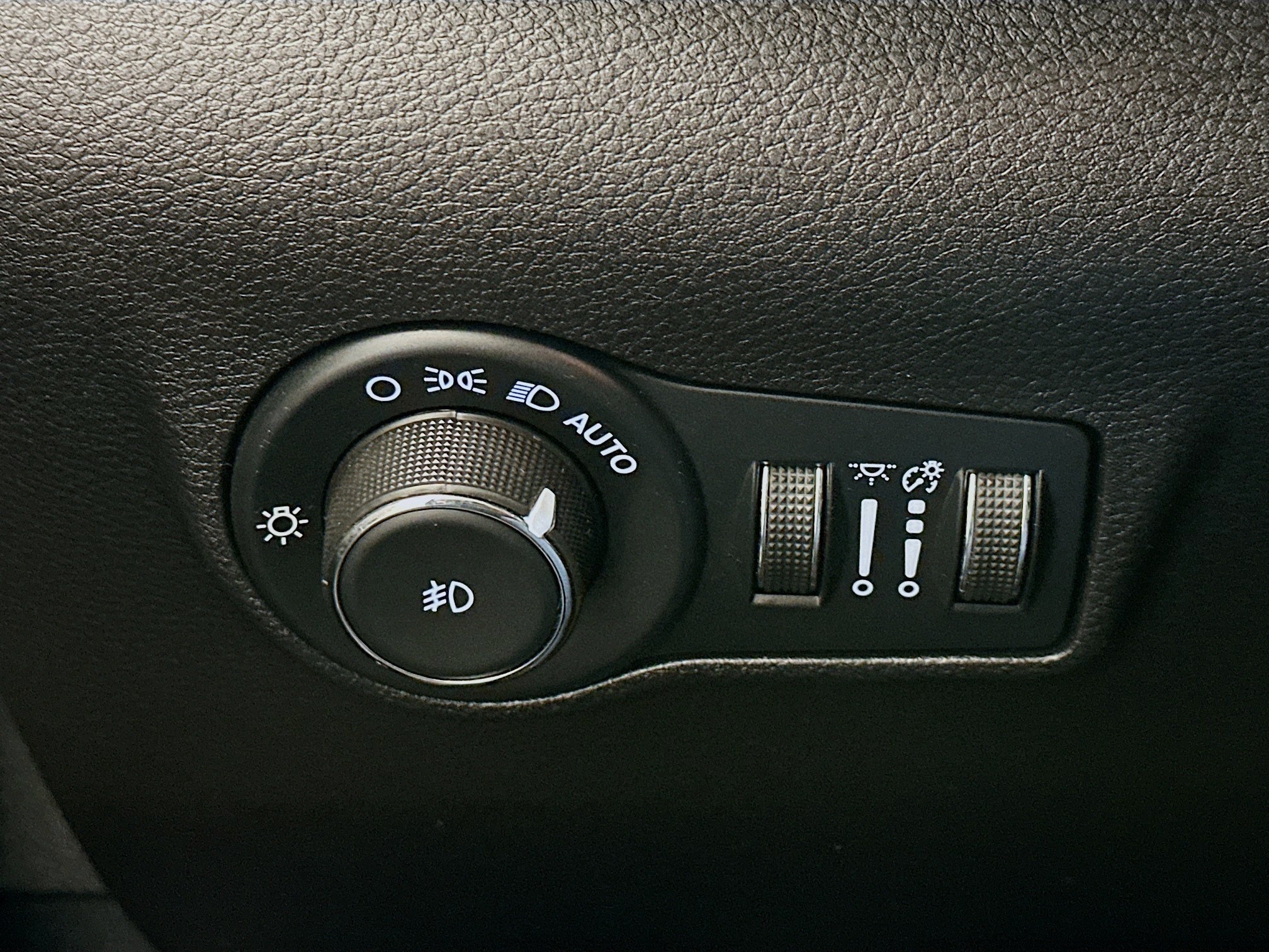 Used 2022 Jeep Compass Limited w/ Sun and Sound Group AWD/4WD image 17