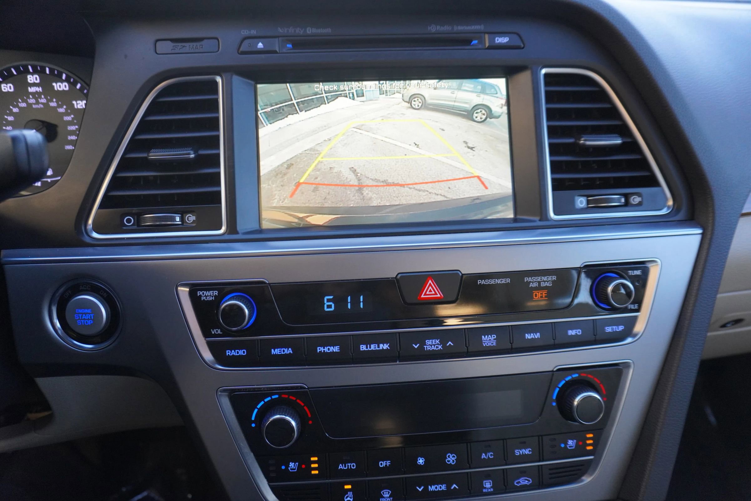 Used 2015 Hyundai Sonata Limited w/ Option Group 05 image 17