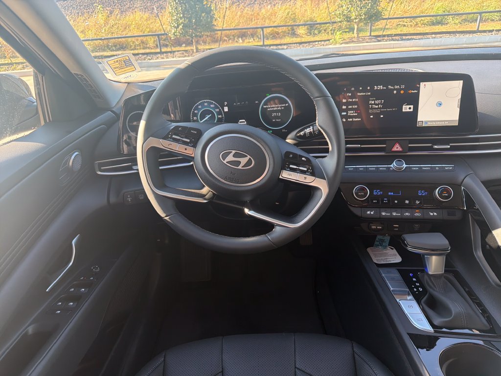 New 2026 Hyundai Elantra Limited FWD image 21