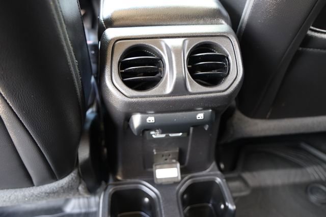 Used 2021 Jeep Gladiator Sport image 27