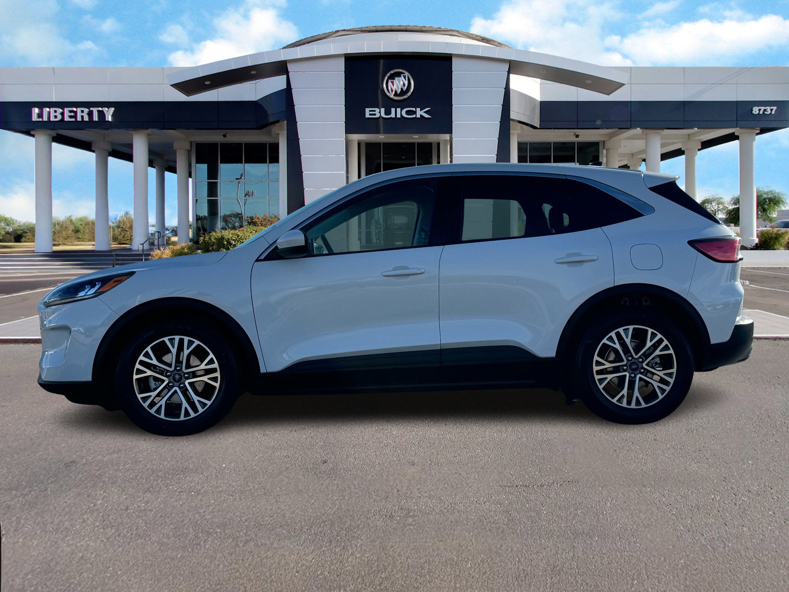 Used 2022 Ford Escape SEL image 7