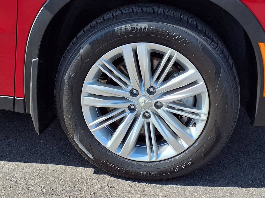 Used 2024 Mitsubishi Outlander ES FWD image 9