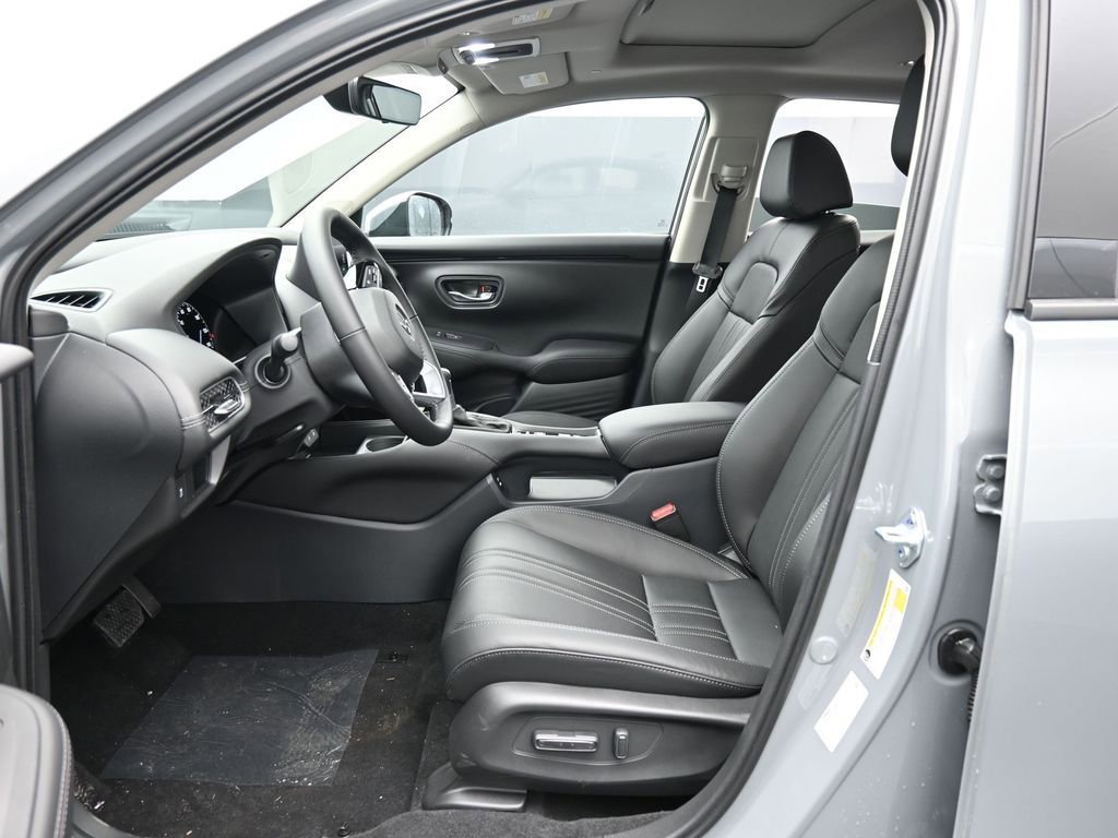 Certified 2026 Honda HR-V EX-L image 32