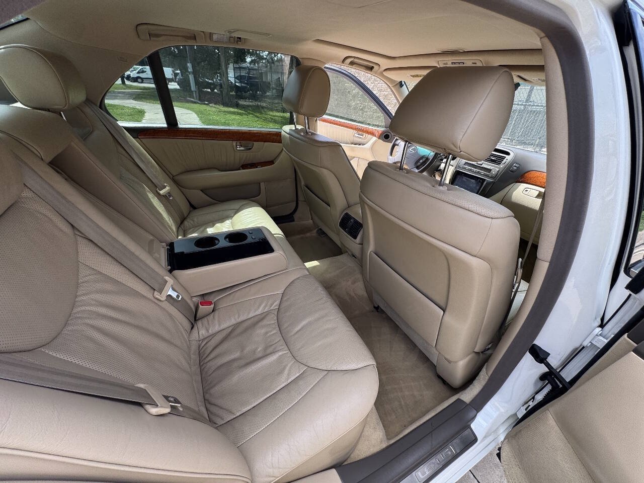 Used 2004 Lexus LS 430 RWD image 37