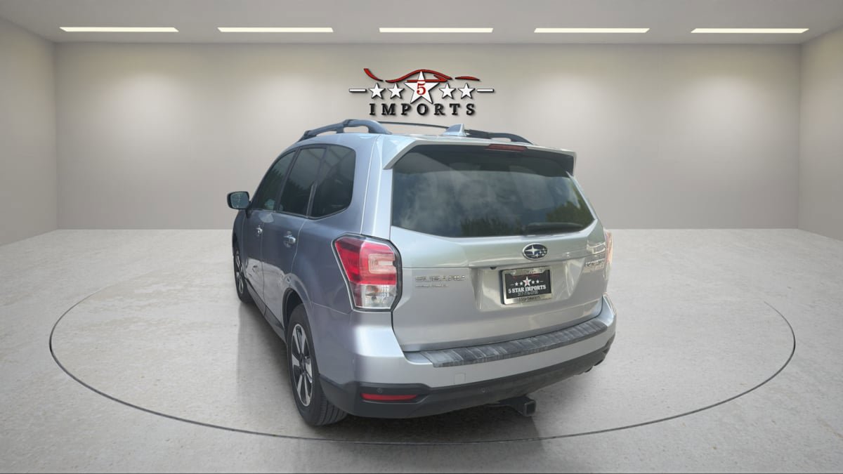 Used 2017 Subaru Forester 2.5i Limited AWD/4WD image 3