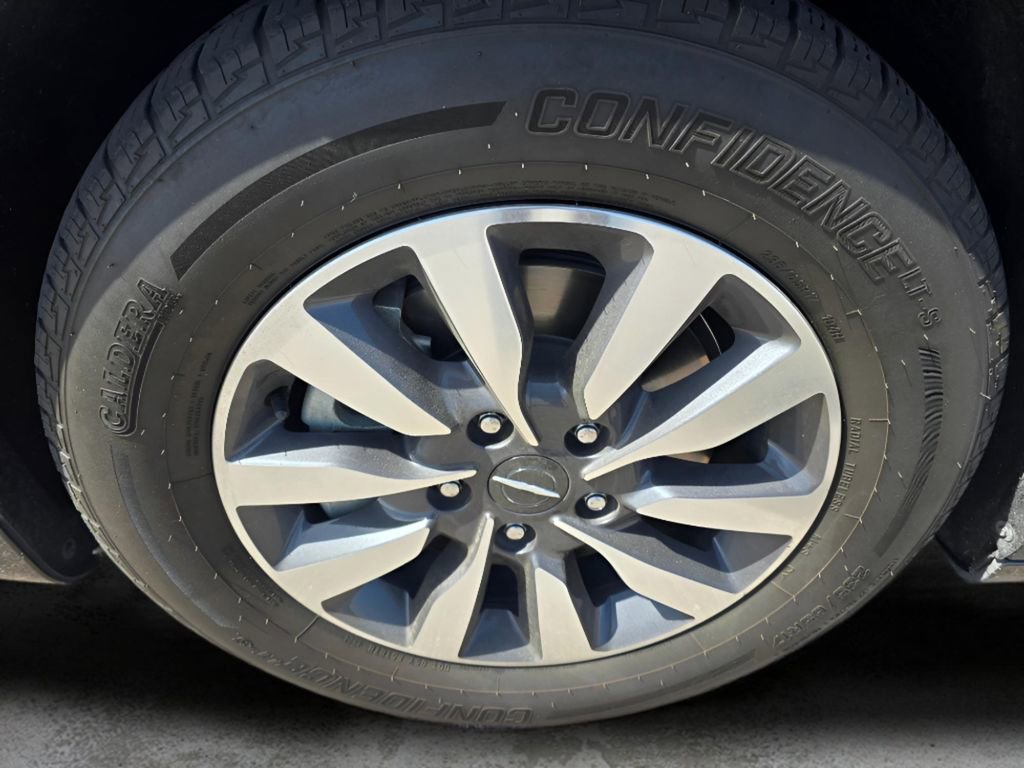 Used 2023 Chrysler Pacifica Limited image 28