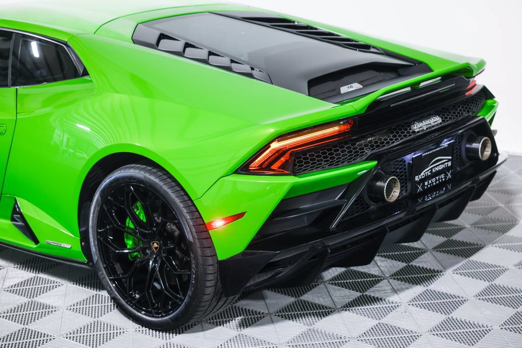 Used 2020 Lamborghini Huracan EVO AWD/4WD image 18