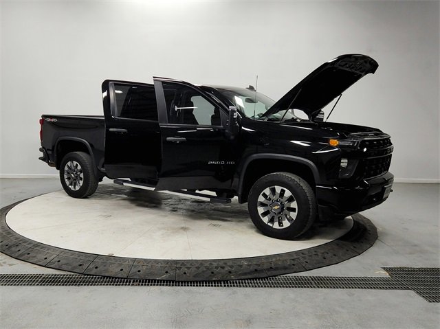 Used 2023 Chevrolet Silverado 2500 Custom w/ Gooseneck/5TH Wheel Package image 9