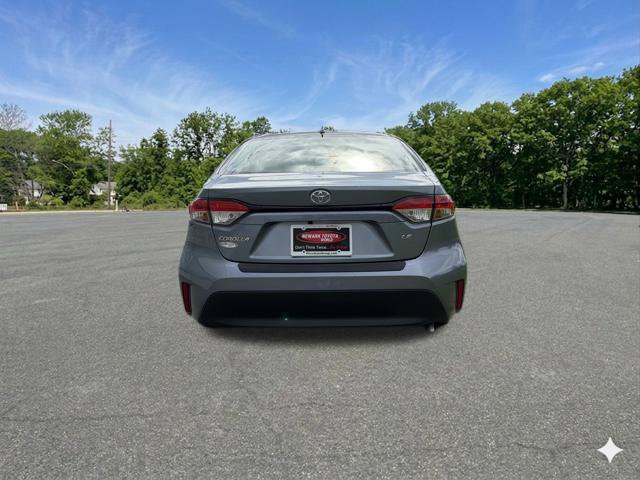 Used 2023 Toyota Corolla LE FWD image 7