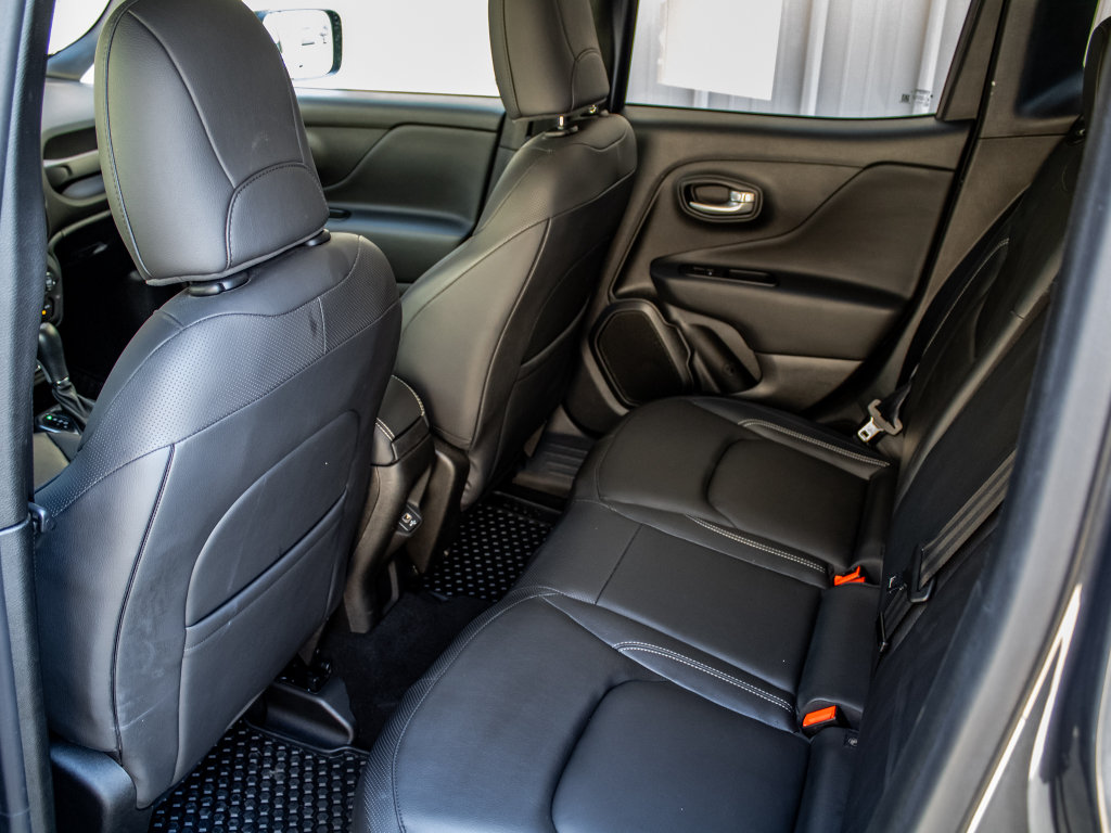 Used 2023 Jeep Renegade Limited AWD/4WD image 23
