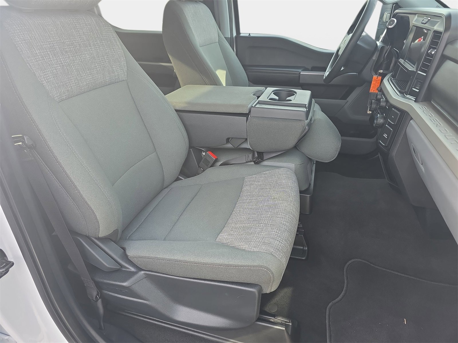 Used 2025 Ford F250 XLT image 10