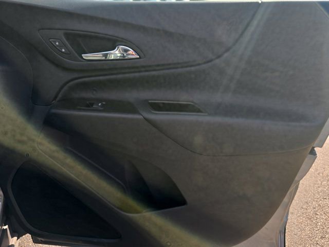 Used 2024 Chevrolet Equinox LT image 19