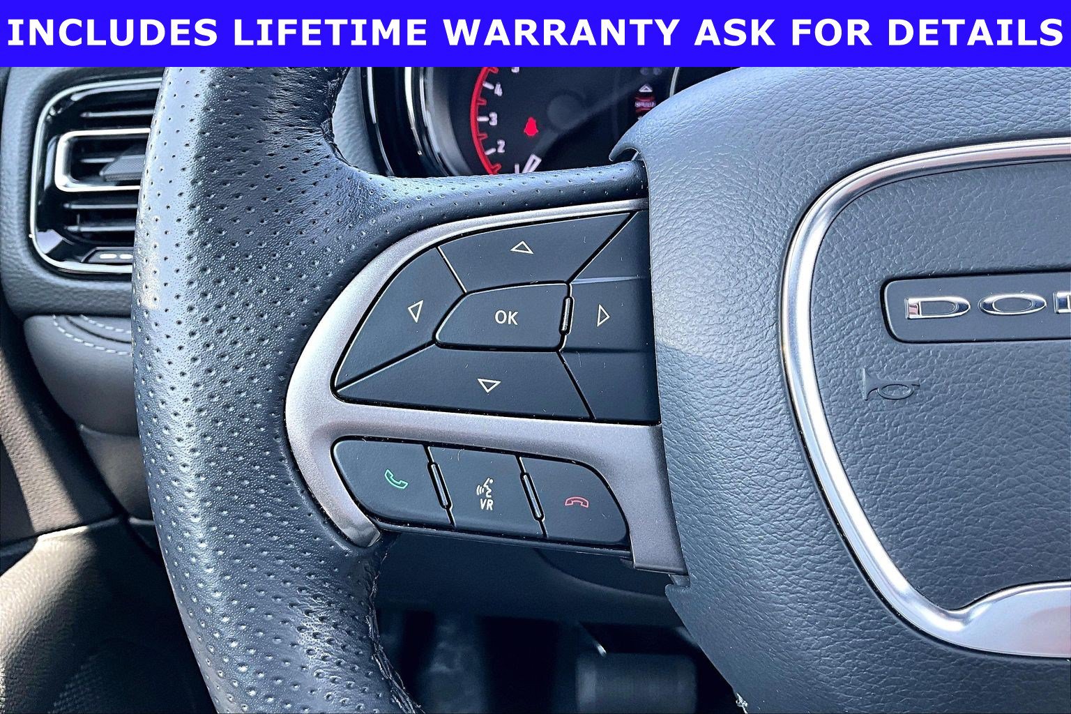 Used 2024 Dodge Durango SXT w/ SXT Blacktop Group AWD/4WD image 15