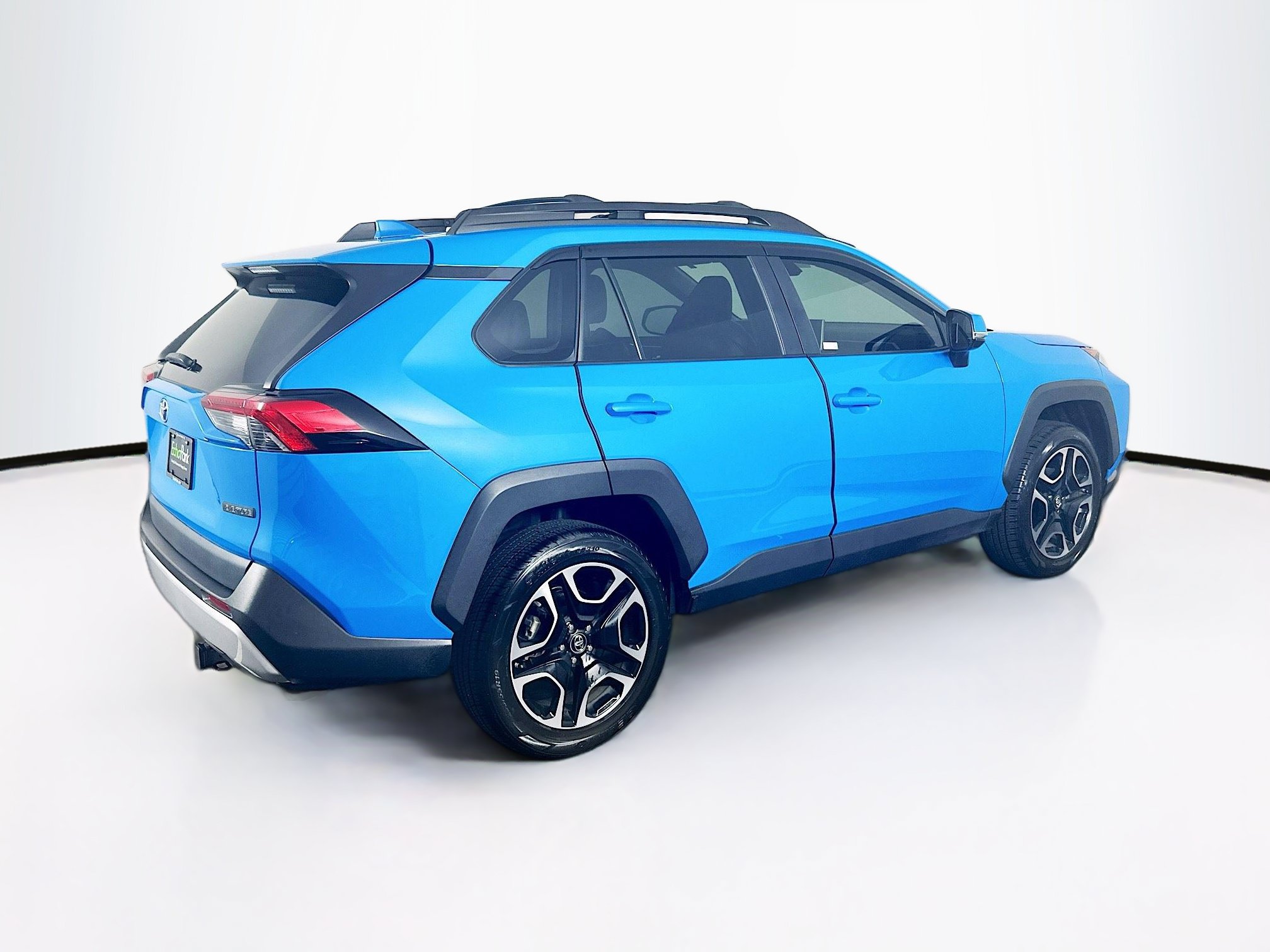 Used 2019 Toyota RAV4 Adventure AWD/4WD image 9