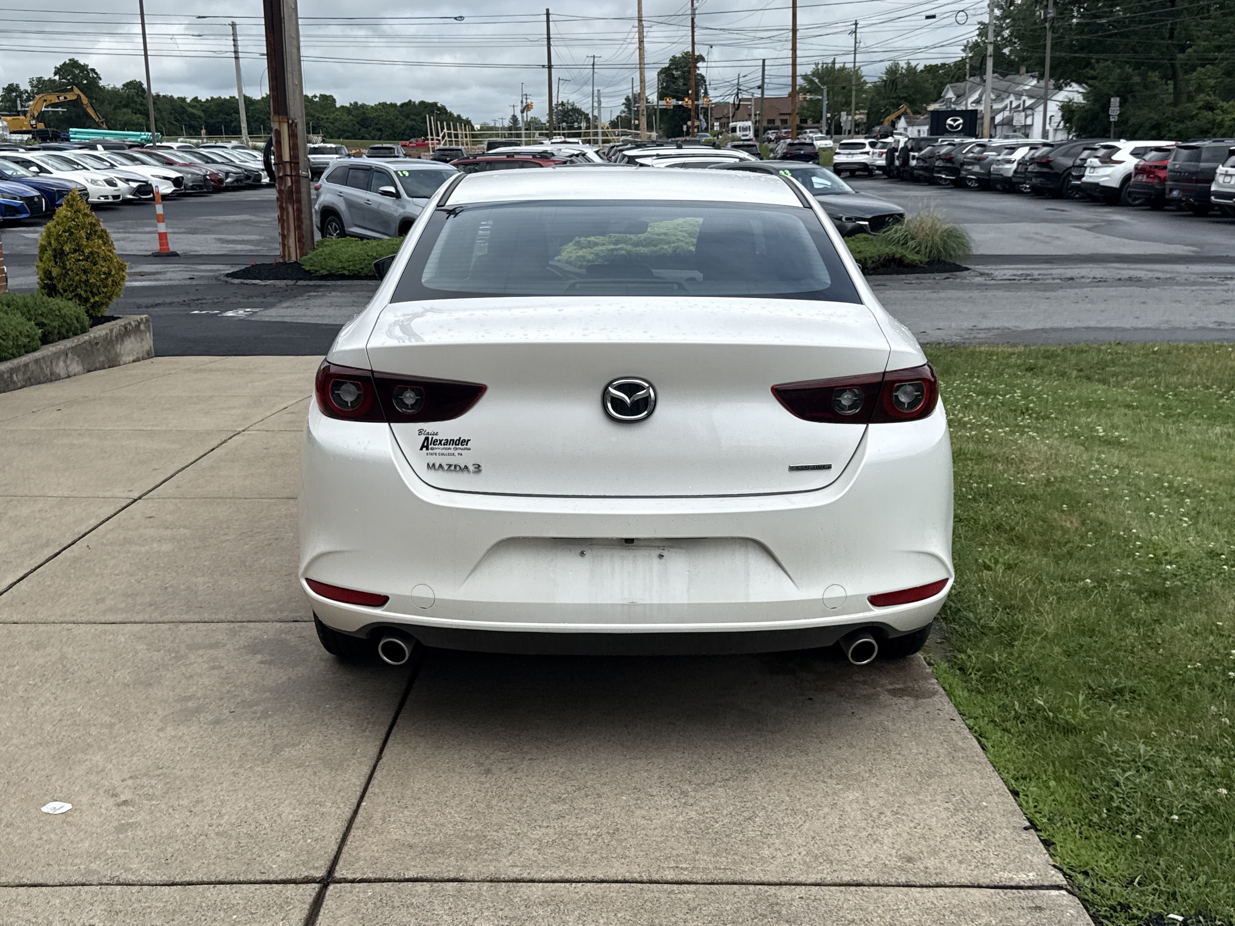 Used 2025 MAZDA MAZDA3 s FWD image 8