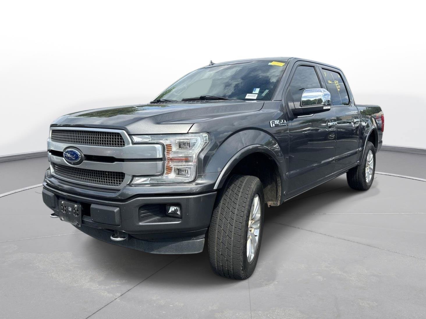 Used 2019 Ford F150 Platinum w/ Equipment Group 701A Luxury AWD/4WD image 2