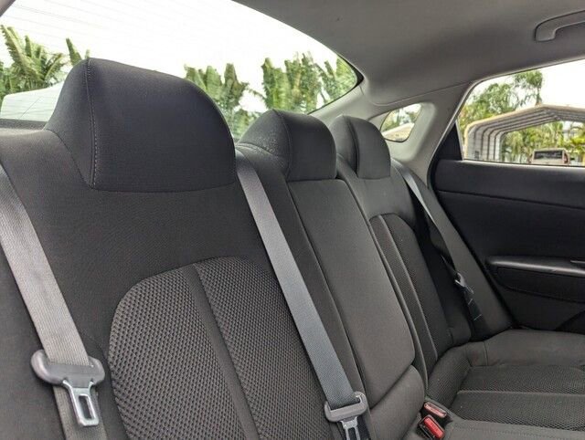 Used 2020 Kia Optima LX image 26