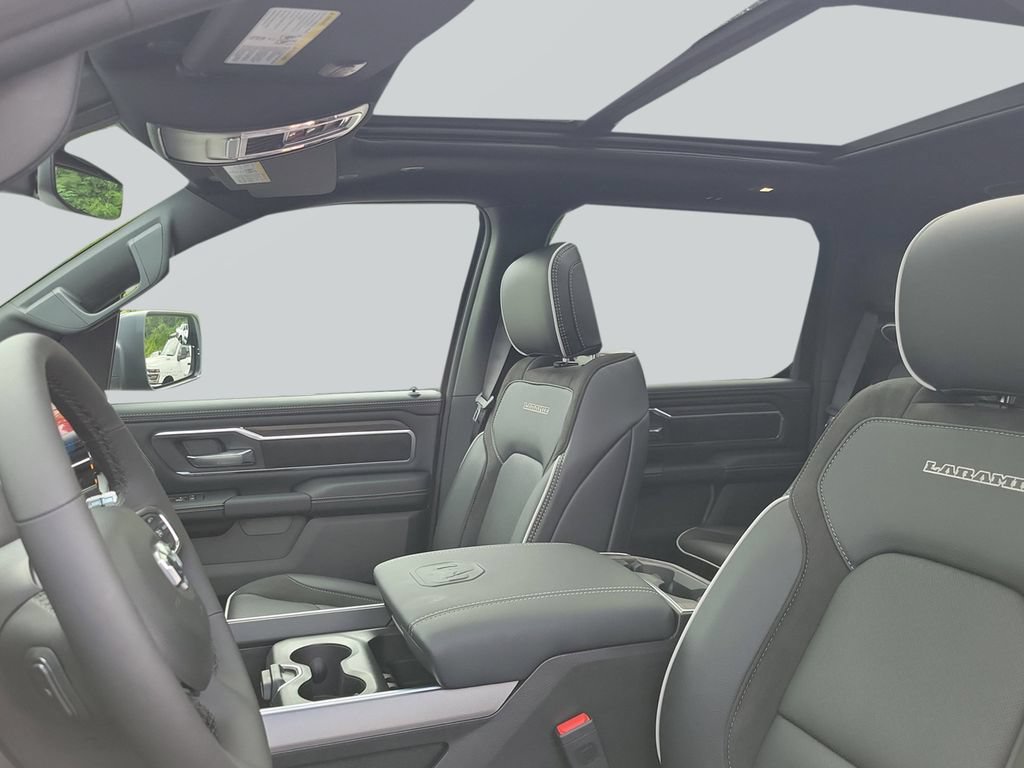 New 2026 RAM 1500 Laramie w/ Night Edition AWD/4WD image 30