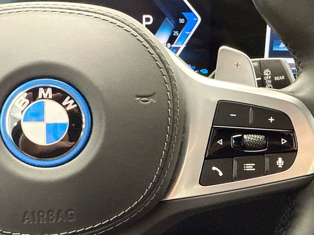 Certified 2024 BMW X5 xDrive50e w/ Executive Package AWD/4WD image 12