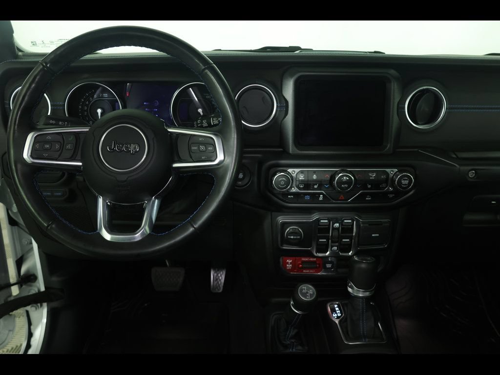 Used 2022 Jeep Wrangler Unlimited Rubicon 4xe w/ Cold Weather Group AWD/4WD image 12