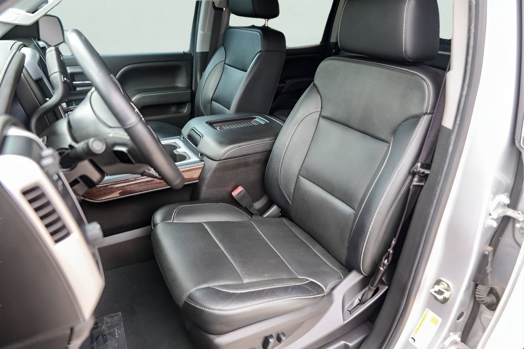 Used 2018 GMC Sierra 1500 SLT w/ Enhanced Driver Alert Package image 10