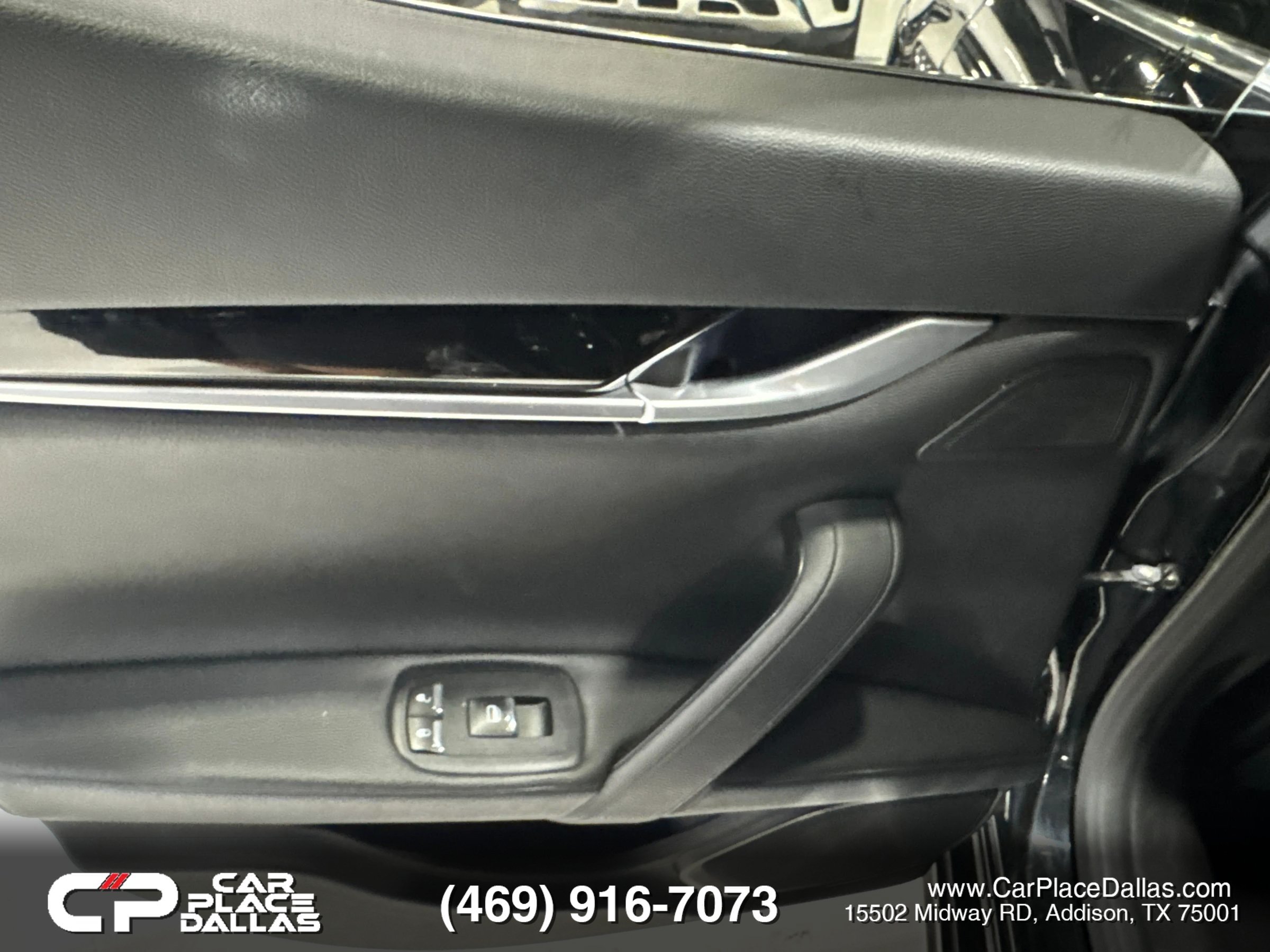 Used 2016 Maserati Ghibli RWD image 17