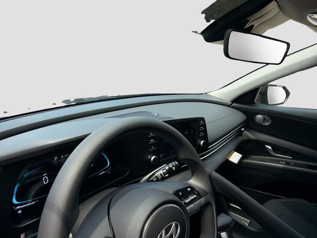 New 2026 Hyundai Elantra SE FWD image 9