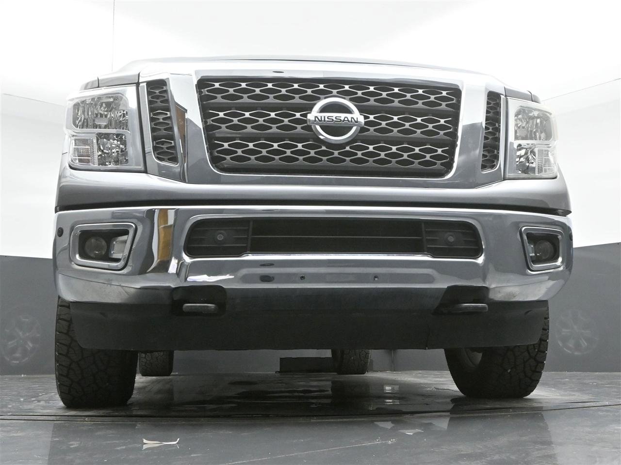 Used 2016 Nissan Titan SV RWD image 30