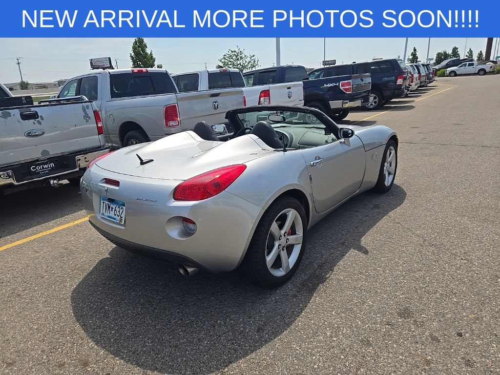 Used 2006 Pontiac Solstice Convertible w/ Premium Package RWD image 8