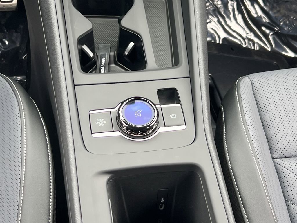 New 2026 Volkswagen Tiguan SE R-Line image 22