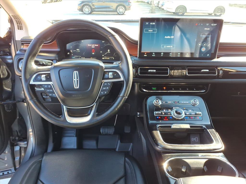 Used 2023 Lincoln Nautilus Reserve w/ Monochromatic Package image 16
