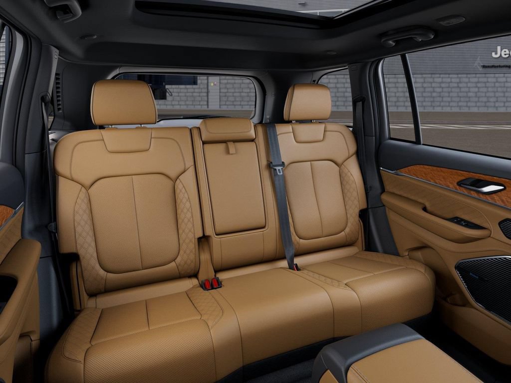 New 2026 Jeep Grand Cherokee Summit w/ Obsidian Package AWD/4WD image 15