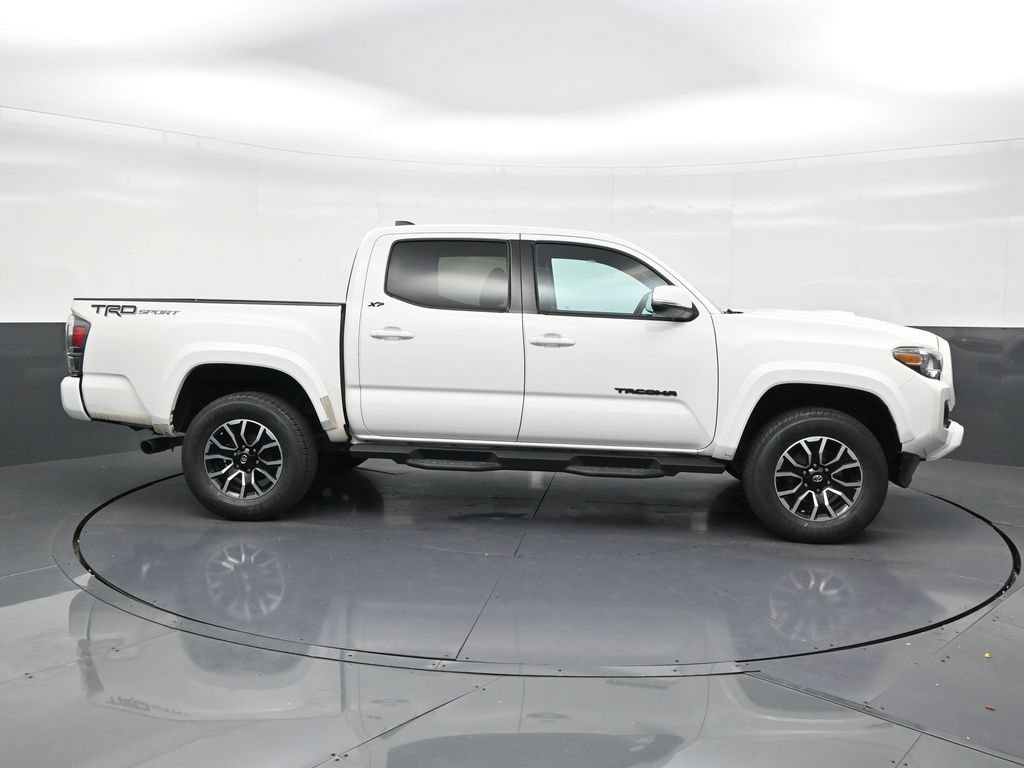 Used 2020 Toyota Tacoma TRD Sport w/ Technology Package RWD image 6