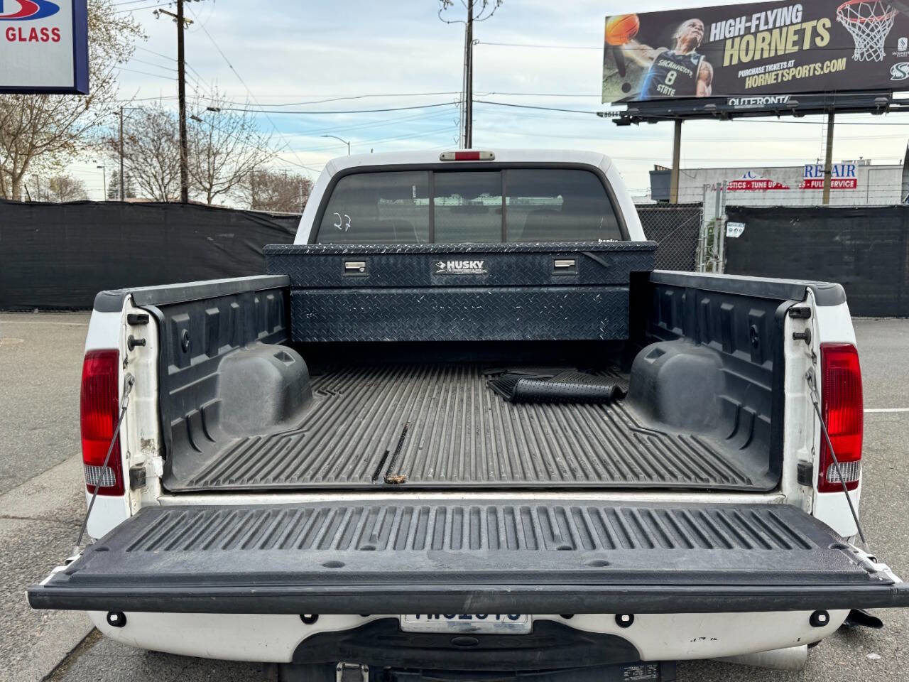 Used 2005 Ford F350 Lariat image 13