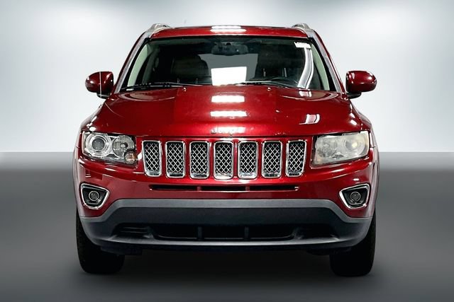 Used 2014 Jeep Compass Limited w/ Sun/Sound Group FWD image 2