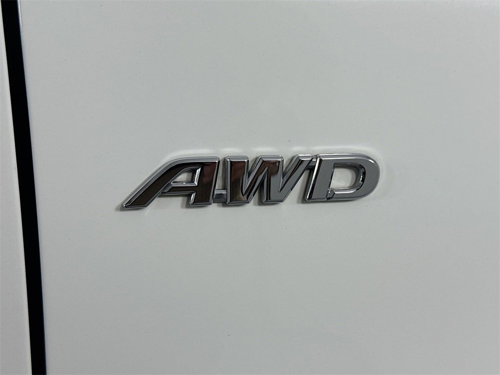 Used 2017 Toyota Sienna LE image 29