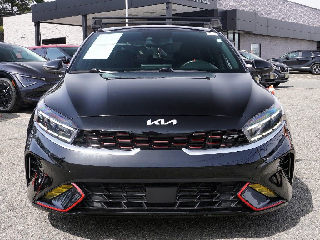 Used 2022 Kia Forte GT w/ GT2 Package FWD image 12