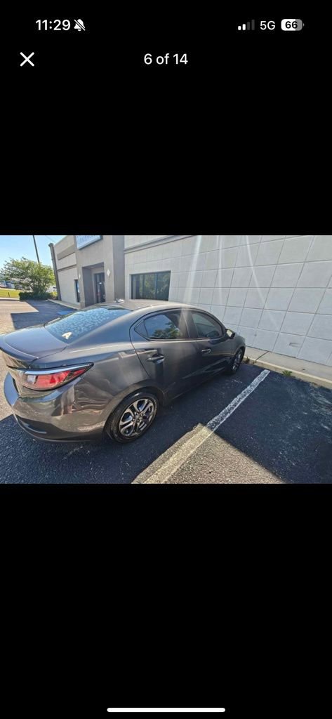 Used 2019 Toyota Yaris LE image 6