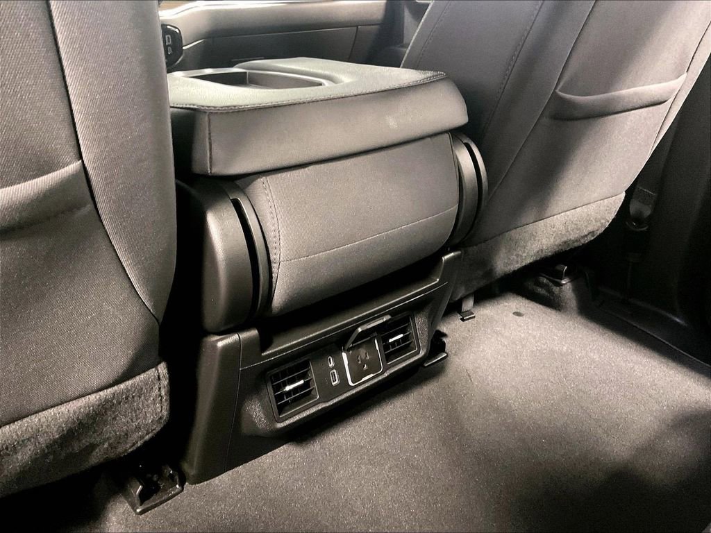 Used 2023 Chevrolet Silverado 1500 LT AWD/4WD image 27