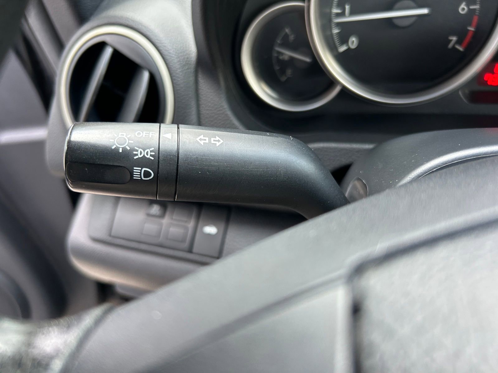 Used 2013 MAZDA MAZDA6 i Sport image 21