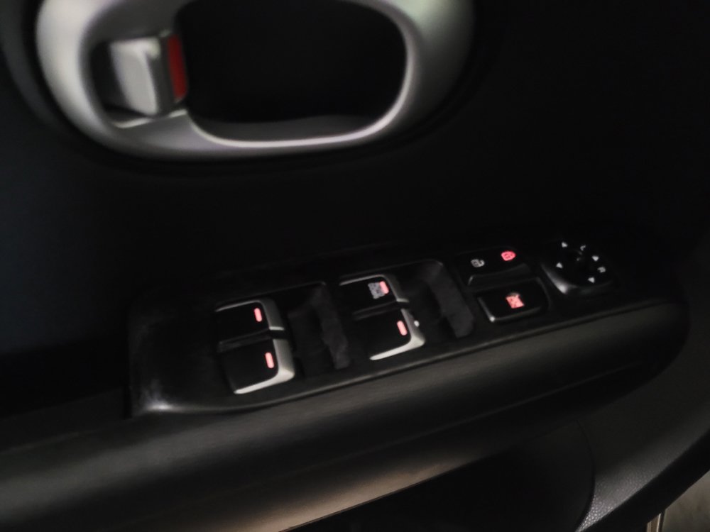 Used 2017 Kia Soul w/ Convenience Package FWD image 27