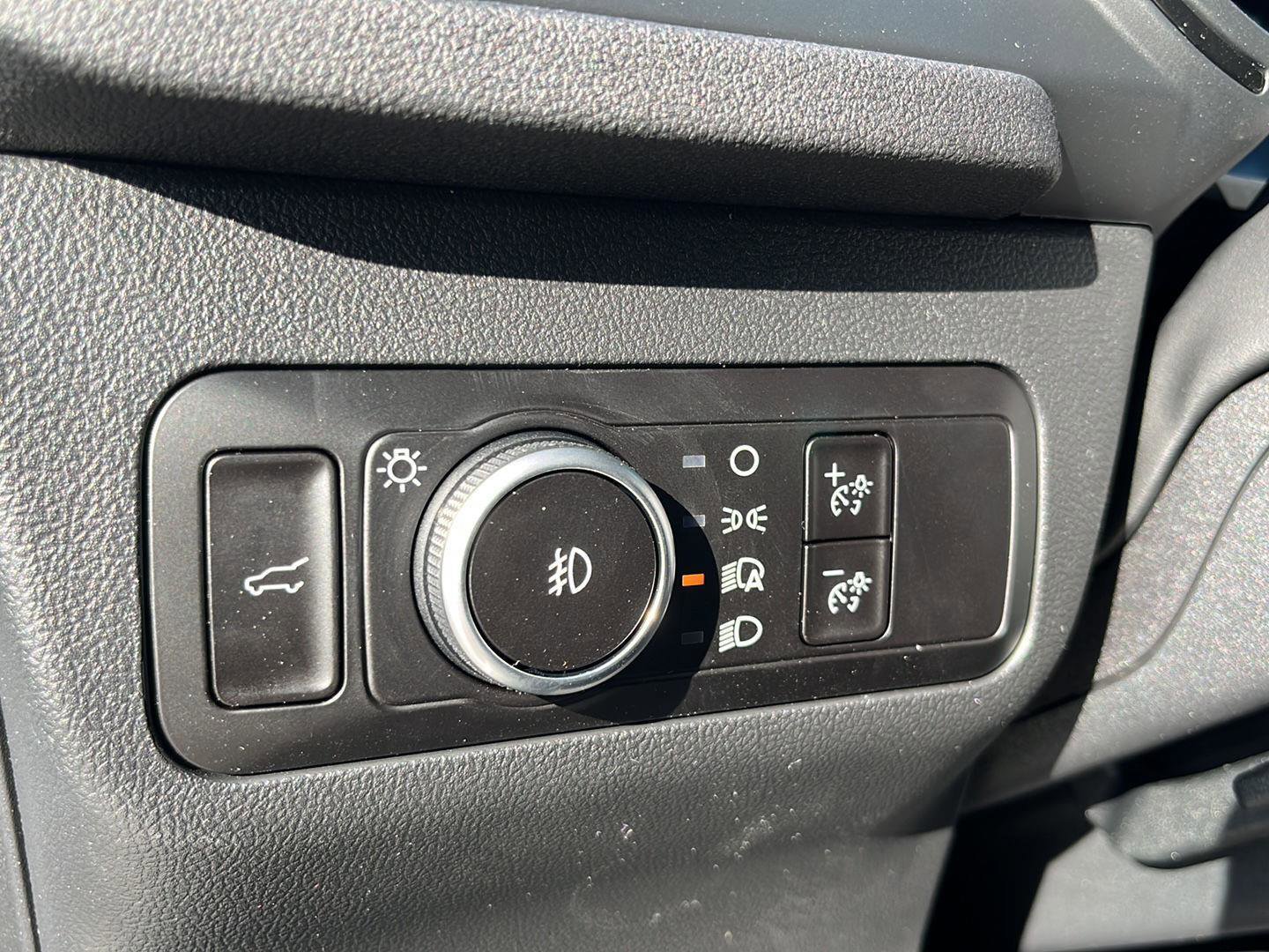 New 2025 Ford Escape ST-Line Elite w/ Equipment Group 501A image 16